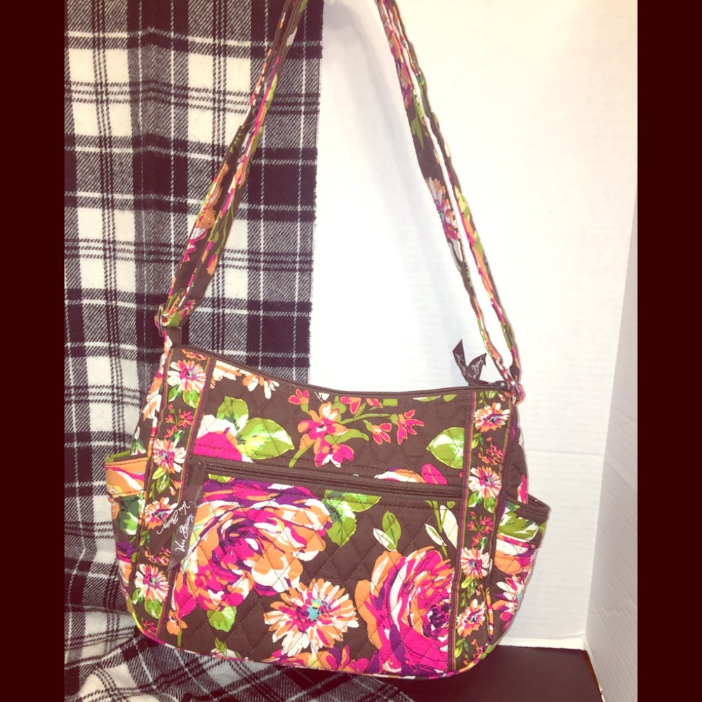 Vera Bradley’s Floral Print Shoulder Bag / Cross